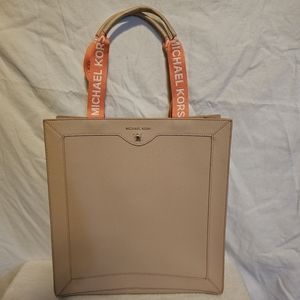 Micheal Kors Tote